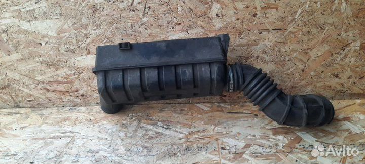 Корпус воздушного фильтра Ford Transit FY 2.0L