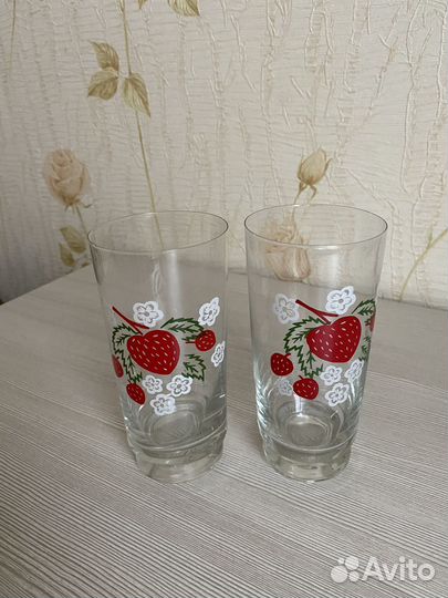 Стаканы из стекла с рисунком, СССР