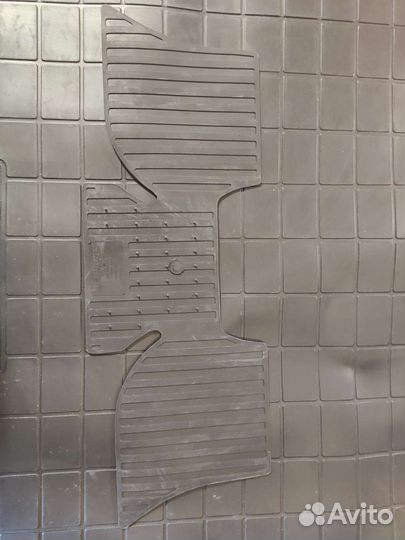 Skoda Octavia A7. Ковры в салон + ковер в багажник