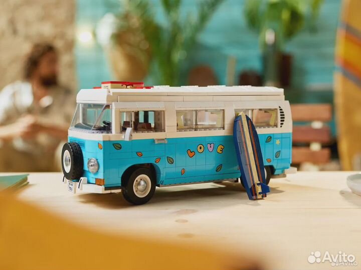 Lego - Creator (Фургон Volkswagen T2 Camper)