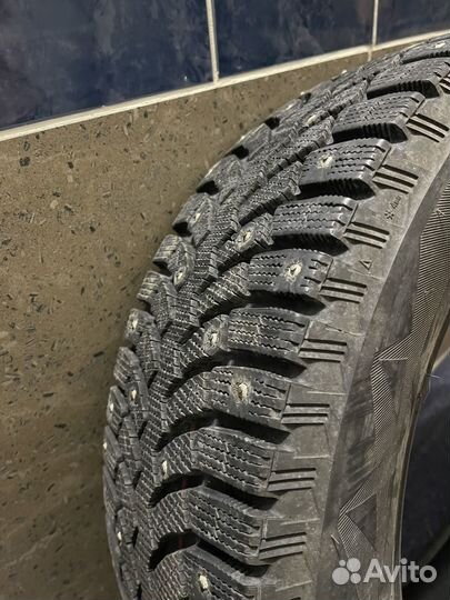 Bridgestone Blizzak Spike-01 195/65 R15 91T