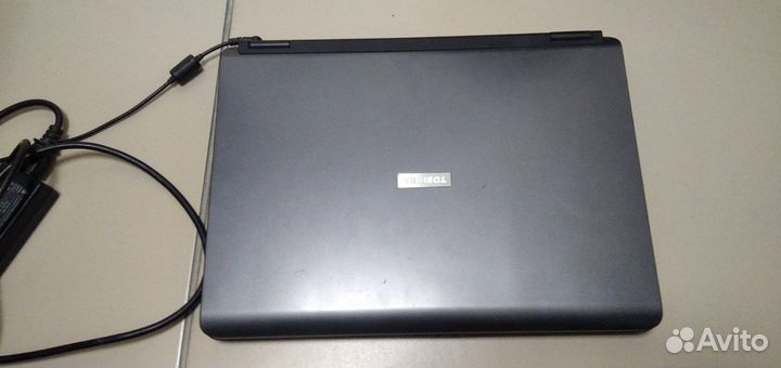 Ноутбук sattelite A100-220 на запчасти