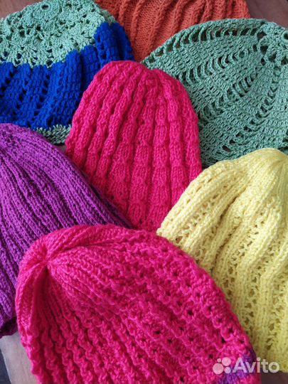 Вязаные летние шапочки