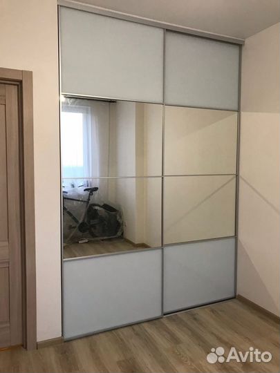 Распашной шкаф