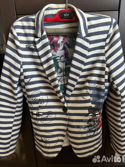 Пиджак женский 44