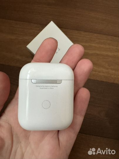 Airpods 2, оригинал, б/у