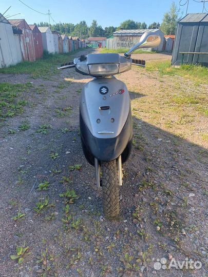 Мопед Suzuki lets2