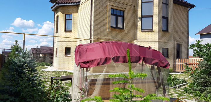 Дом 430 м² на участке 15 сот.