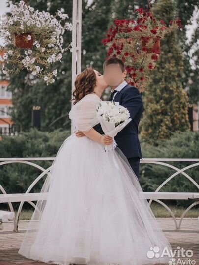 Свадебное платье