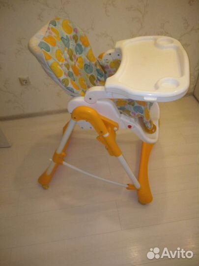 Стульчик для кормления