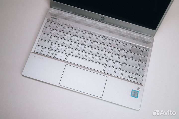 Ноутбук HP Pavilion 13 - i7, 8Gb, 256Gb
