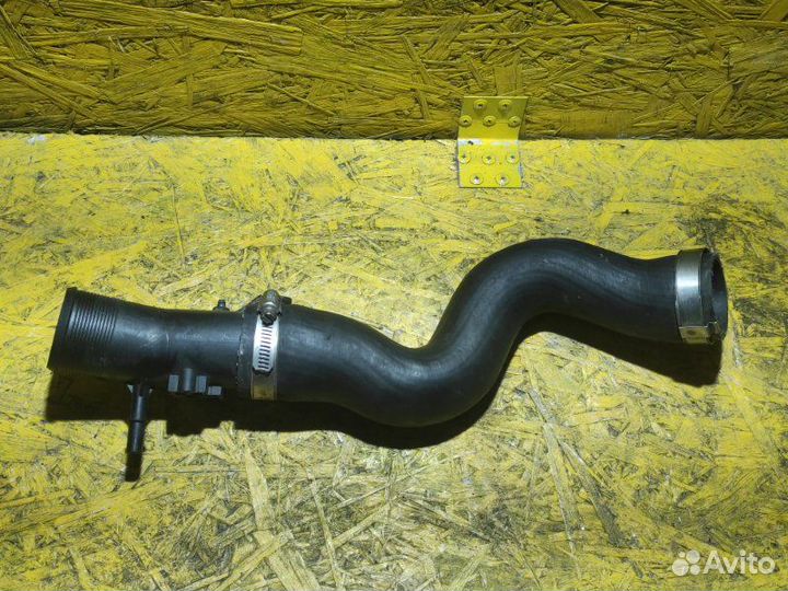 Патрубок воздушного фильтра Ford Focus 3 CB8 1 L