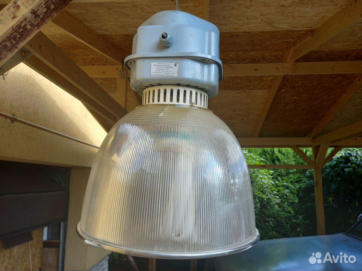 Светильник подвесной б/у промышленный