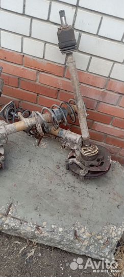 Стойка с проводами, ходовая приора