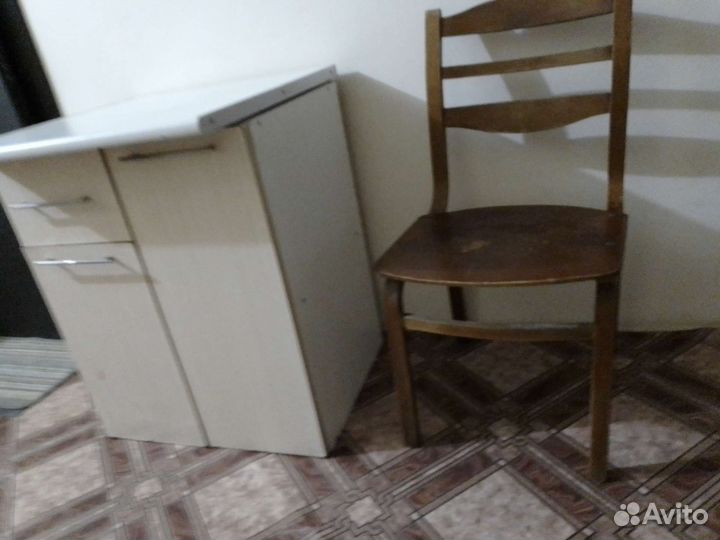 Стол кухонный стул