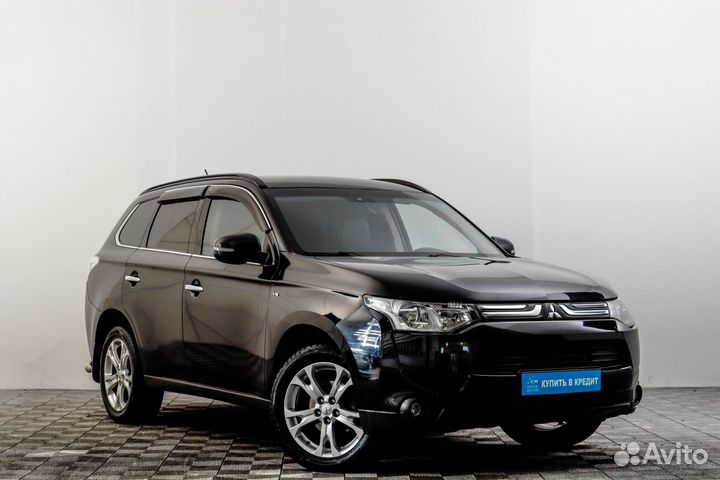 Mitsubishi Outlander 3.0 AT, 2013, 246 800 км