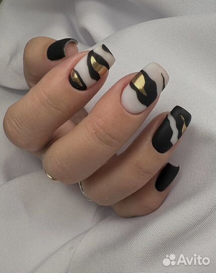 Маникюр с покрытием гель-лак