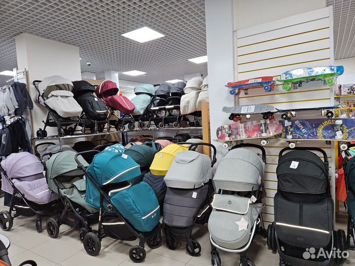 Прогулочная коляска Новая