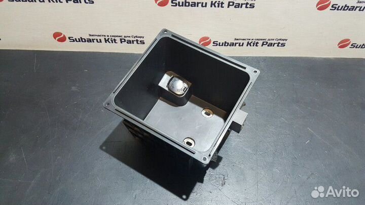 Бардачок Subaru Legacy IV BL BP 03-06