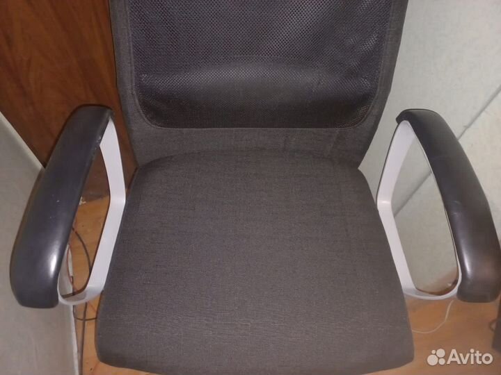 Компьютерное кресло
