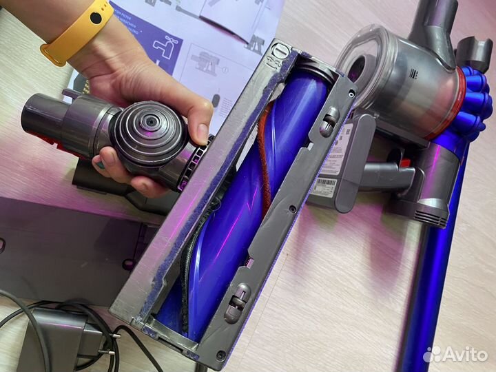 Пылесос Dyson v7 motorhead