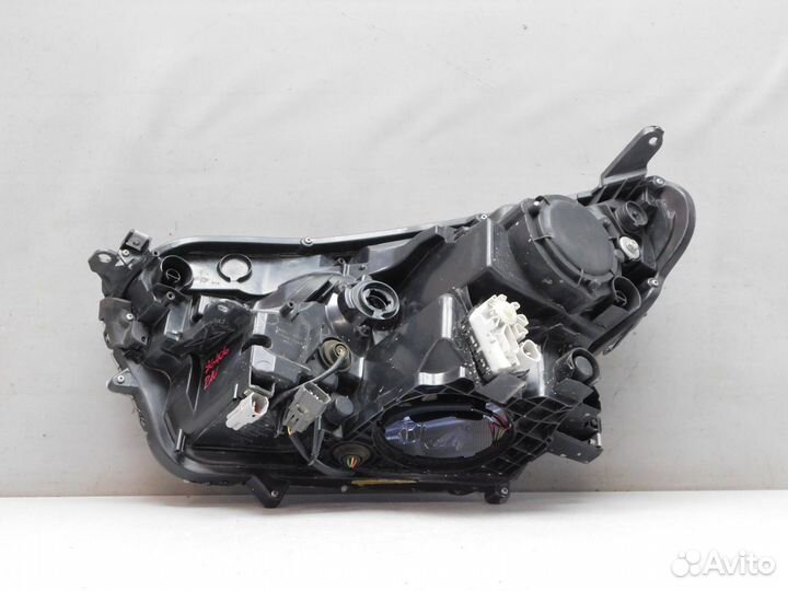 Фара правая Toyota RAV4