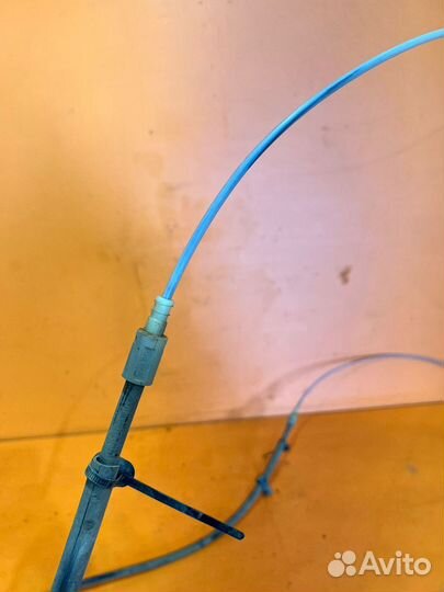 Трос ручника на Peugeot 308