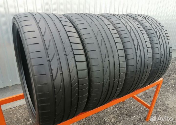 Bridgestone Potenza RE050A 235/35 R19 103P