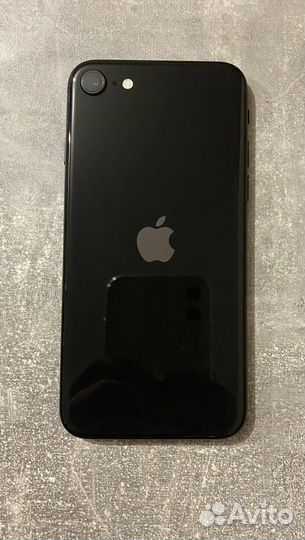 iPhone SE, 64 ГБ