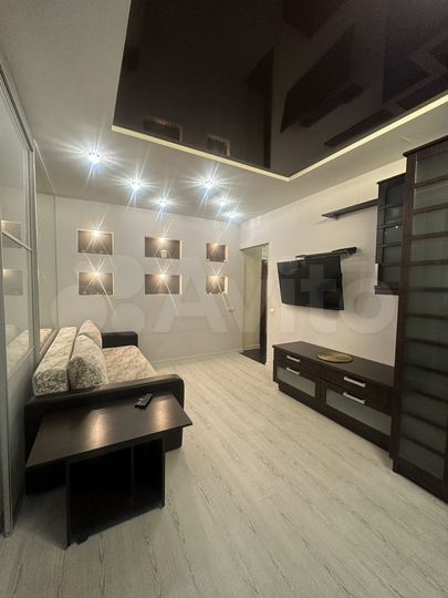 2-к. квартира, 55 м², 1/2 эт.