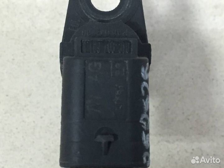 Датчик положения распредвала Skoda Octavia A7 2013