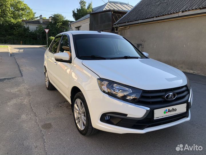 LADA Granta 1.6 МТ, 2021, 35 500 км