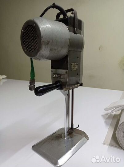 Вертикальный сабельный нож