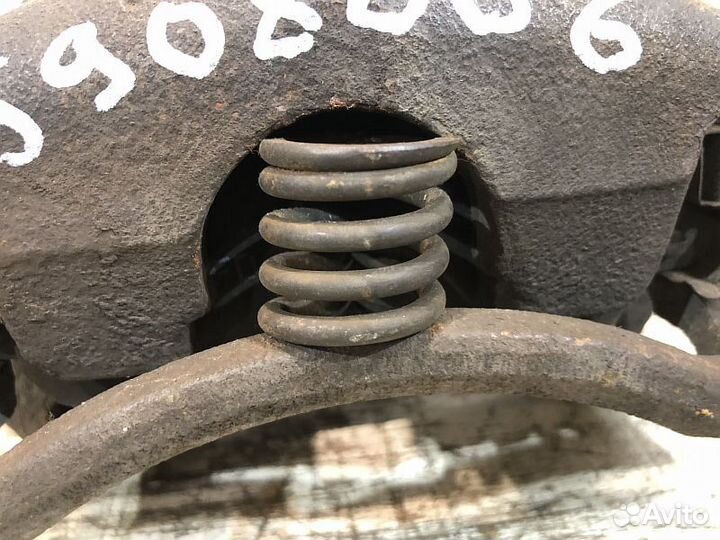 Суппорт тормозной Toyota Corolla E120