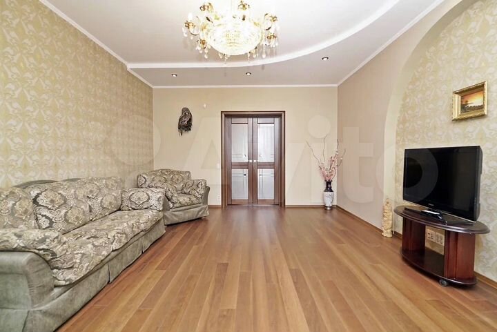 3-к. квартира, 133 м², 4/6 эт.