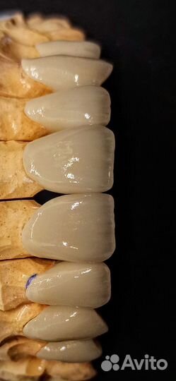 Зубной техник