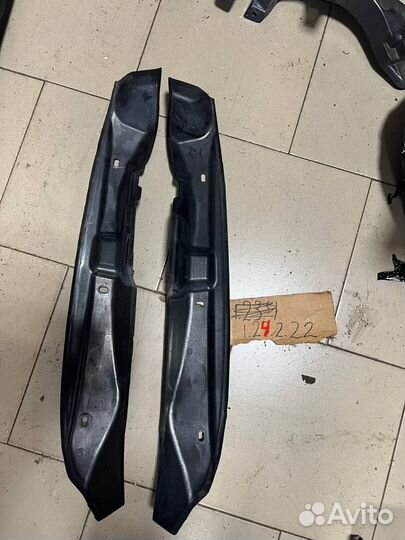 Пыльник крыла внутренний Volvo xc90 2 II