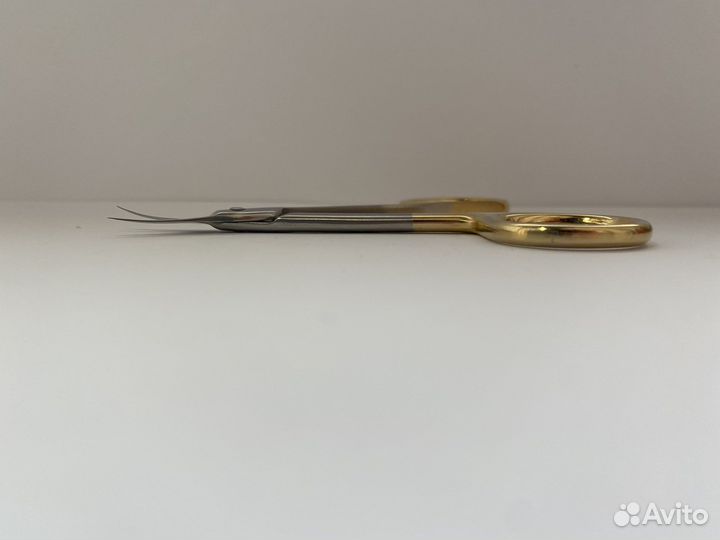 Профессиональные ножницы для маникюра