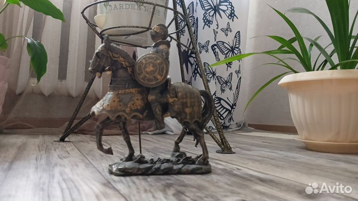 Бронзовая статуэтка СССР