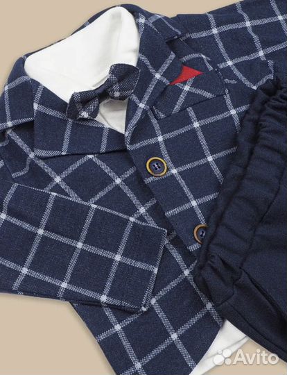 Костюм нарядный тройка