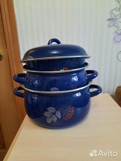 Набор эмалированных кастрюль
