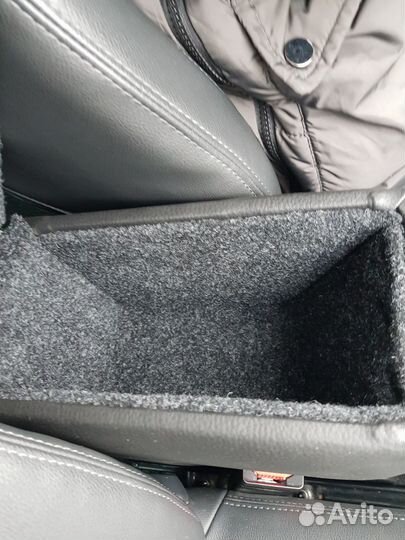 Подлокотник для Рено Дастер