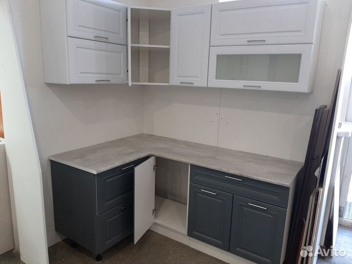 Кухонный угловой гарнитур 1,2*1,8 серый/арктика