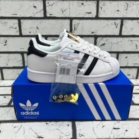 Кроссовки adidas superstar