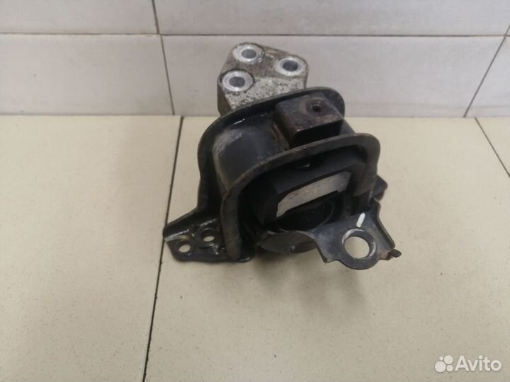 Опора двигателя правая M2 (2010-1014)