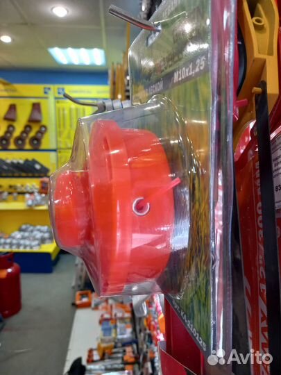 Головка триммерная Green Revolution М10х1,25 (лева