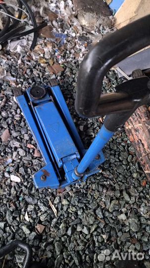 Домкрат гидравлический подкатной