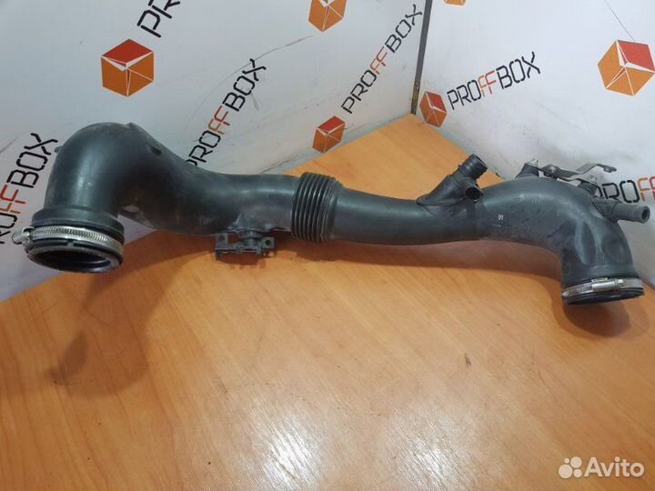 Патрубок воздушного фильтра Mercedes C-Class W205