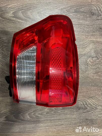Продаётся фонарь задний Grand Cherokee WK2 дорест