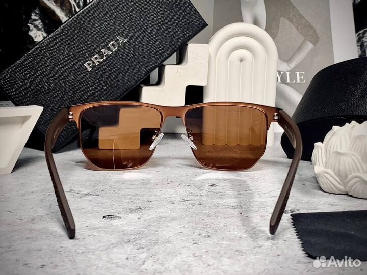 Очки prada коричневые